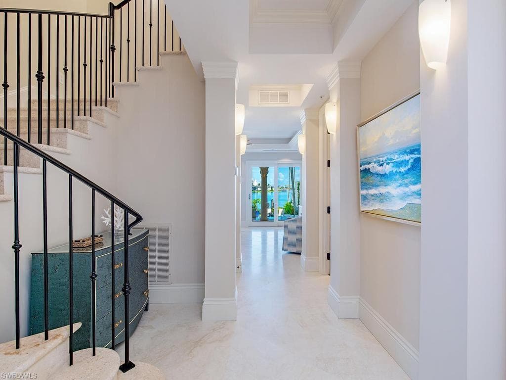 221 Harbour DR 6-23