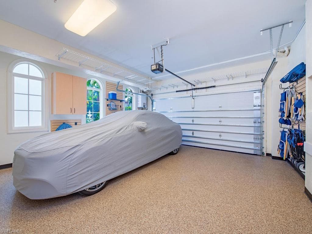 221 Harbour DR 6-30
