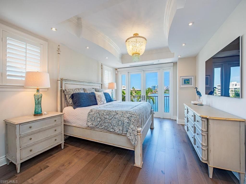 221 Harbour DR 6-15