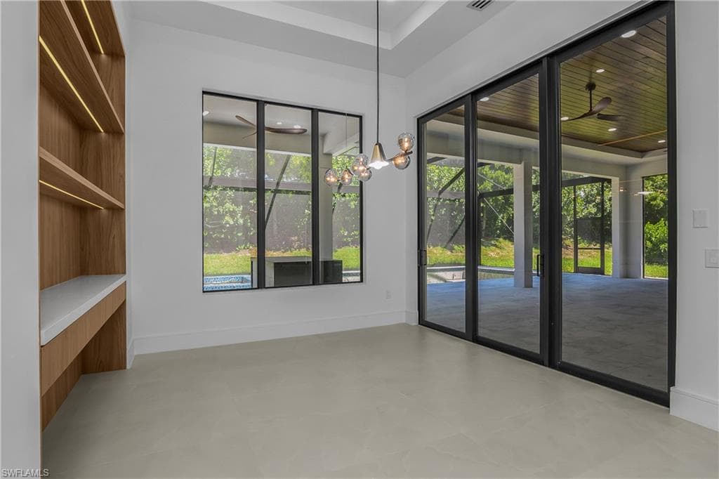 14318 Charthouse CIR-22