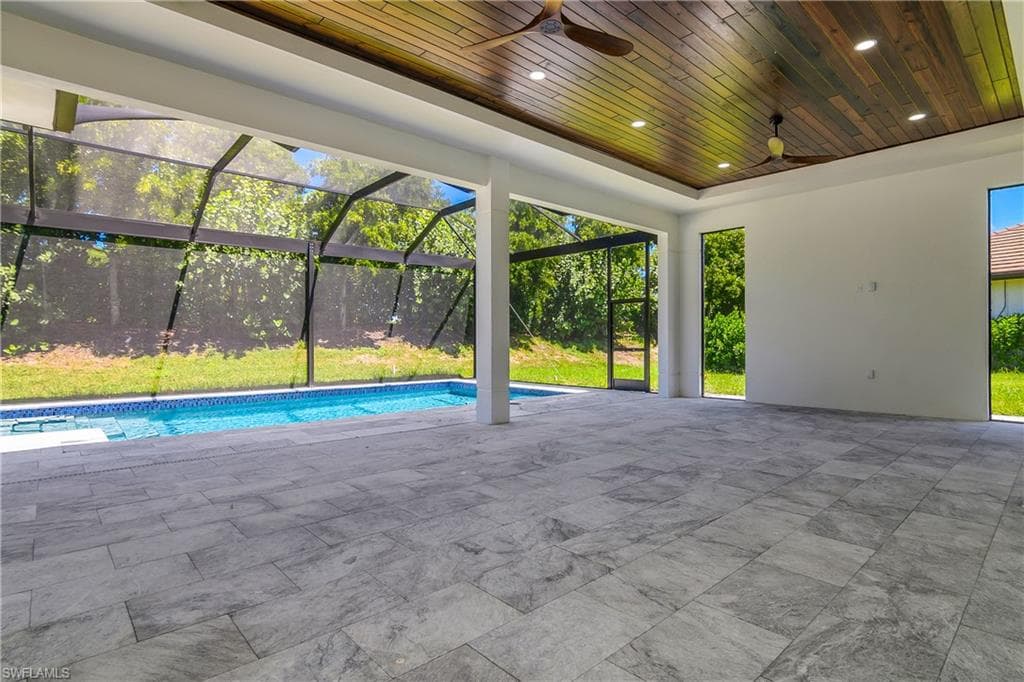 14318 Charthouse CIR-41