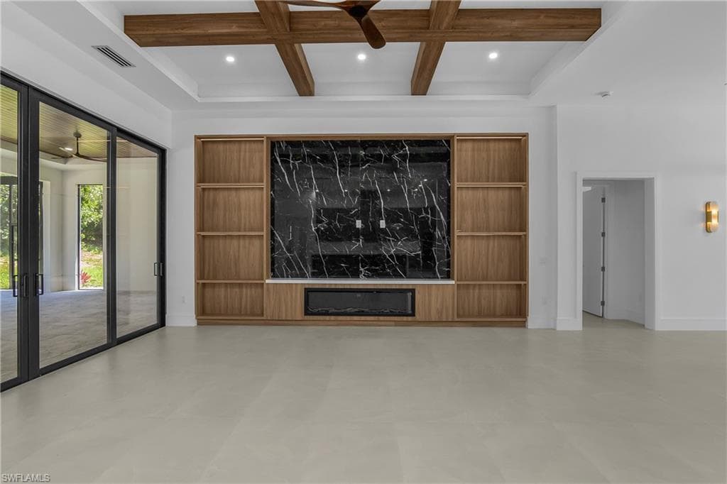 14318 Charthouse CIR-11