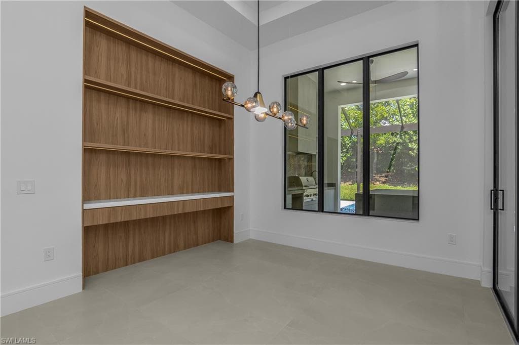 14318 Charthouse CIR-21