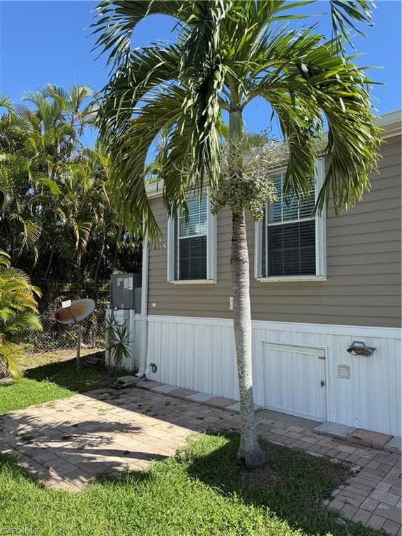 19681 Summerlin RD 405-23
