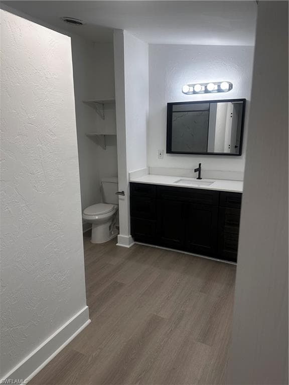 131 Oak DR-16
