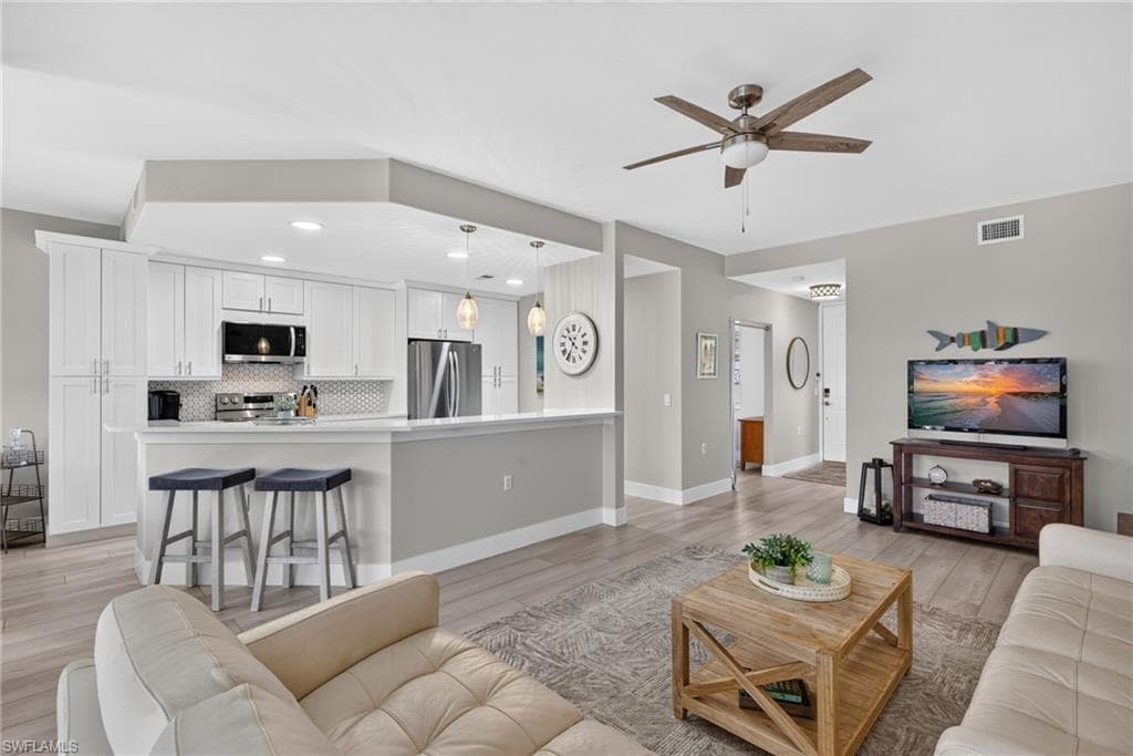 20941 Island Sound CIR 102-3