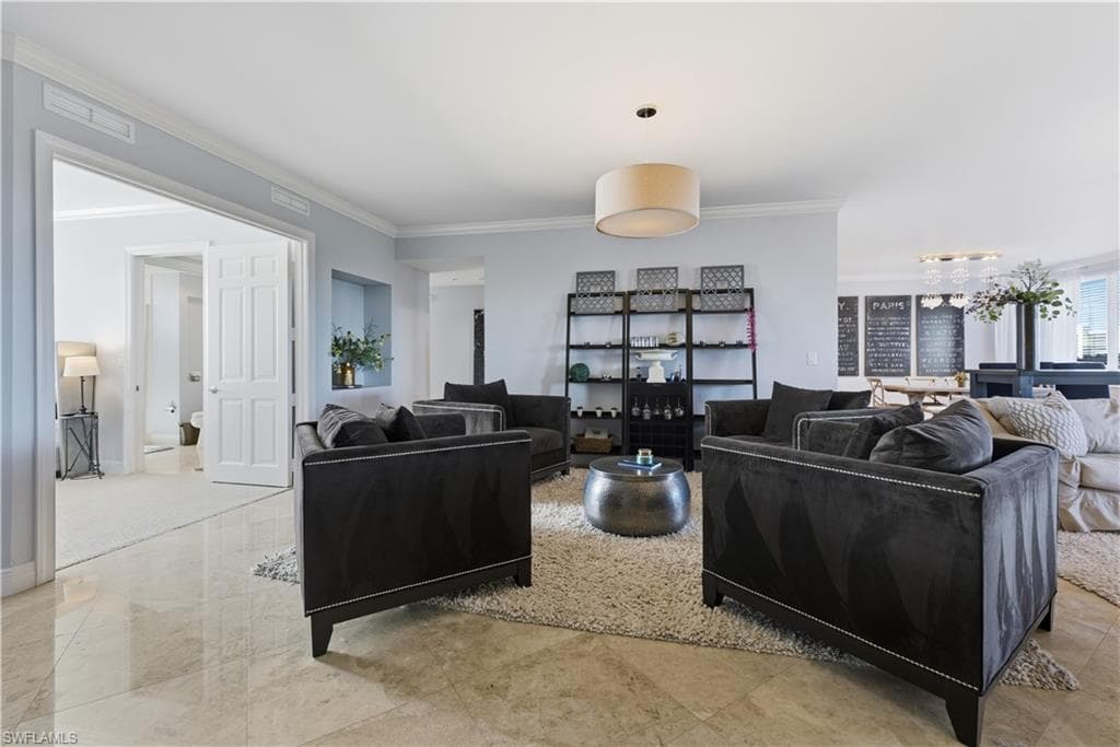 275 Indies WAY 403-5