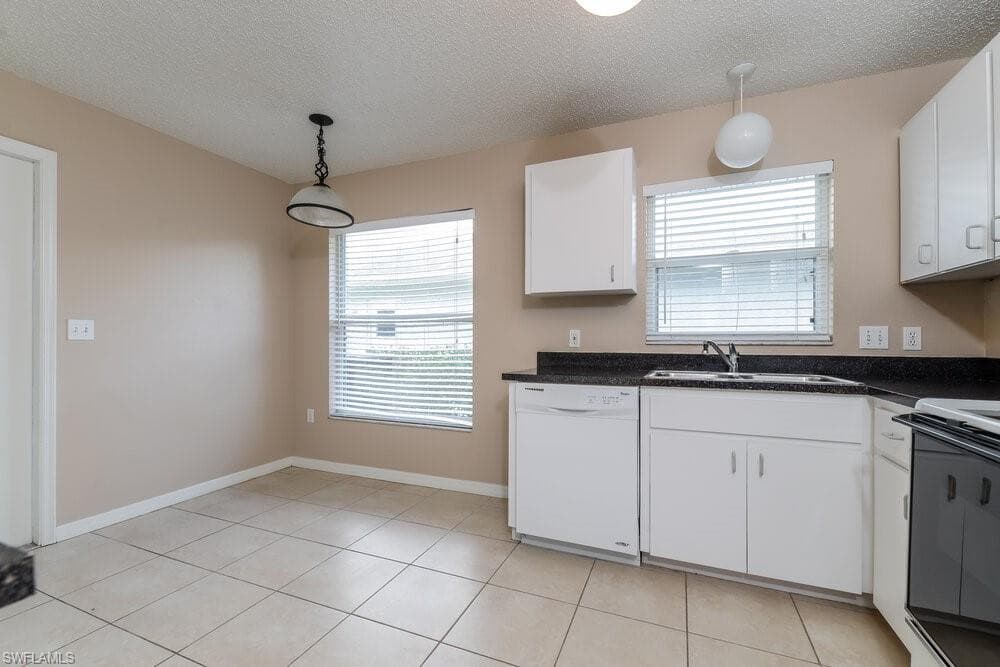 1205 Oak Trace DR-5