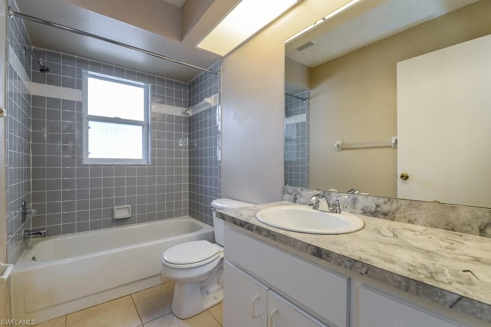 1205 Oak Trace DR-14