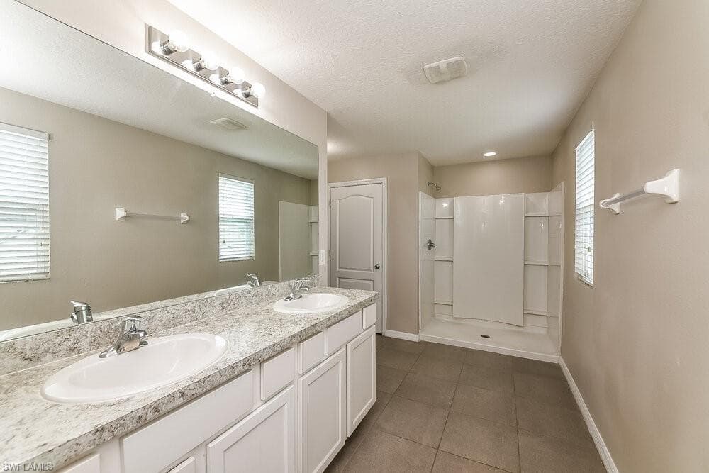 3826 Willow Walk DR-11