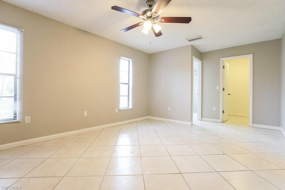 2473 Guthrie CIR-9