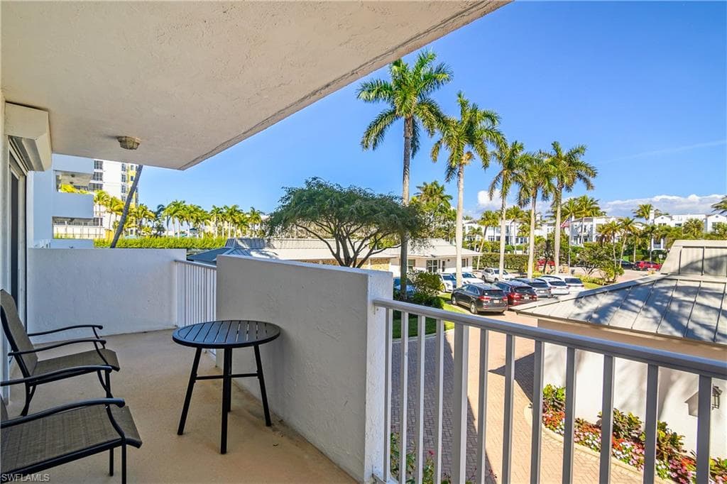 1717 Gulf Shore BLVD N 101-32