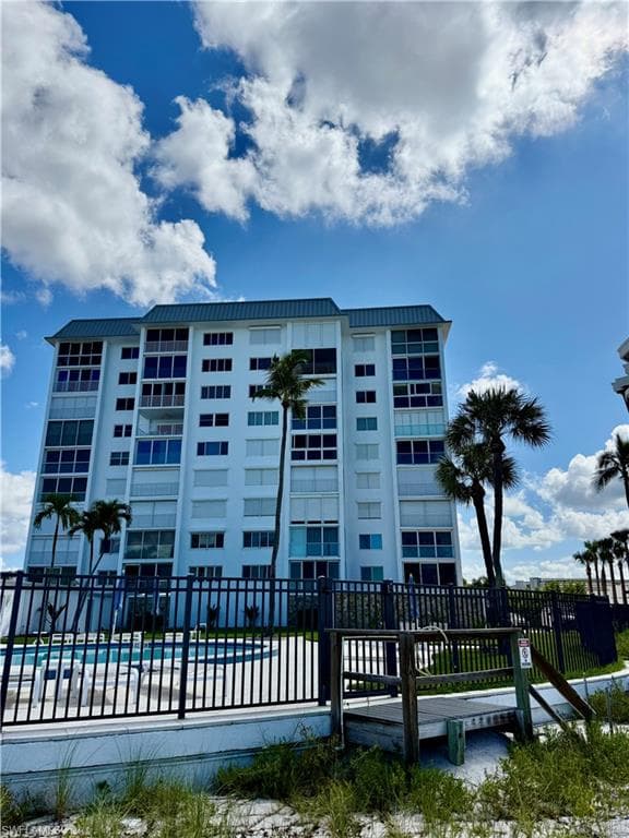 1717 Gulf Shore BLVD N 101-44