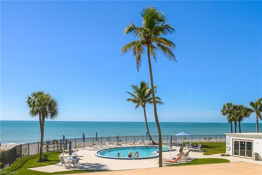 1717 Gulf Shore BLVD N 101-4