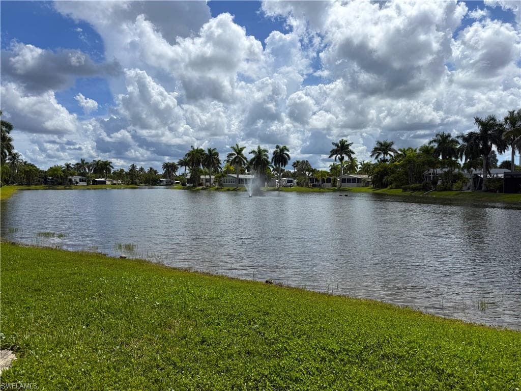 1193 Diamond Lake CIR-4