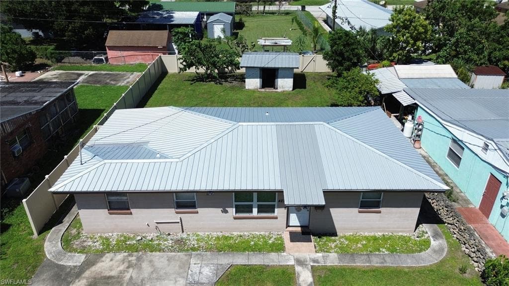 427 W Haiti AVE-2