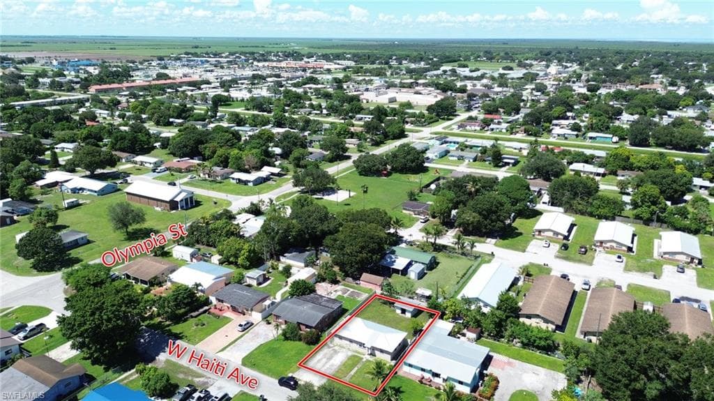 427 W Haiti AVE-7