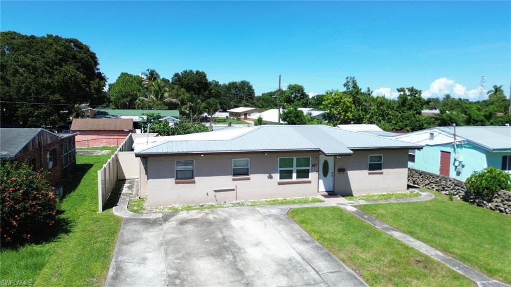 427 W Haiti AVE-3