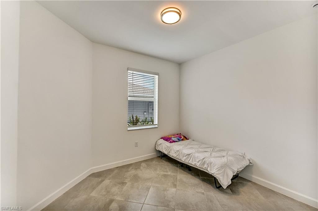 20545 Hazelnut CT S-12