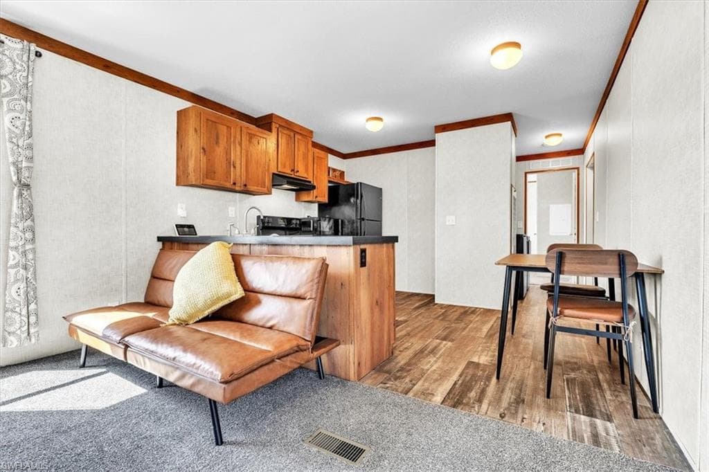 3702 Dunreath RD-5