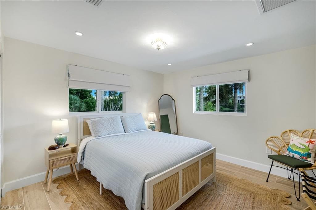 969 Fish Crow RD-24