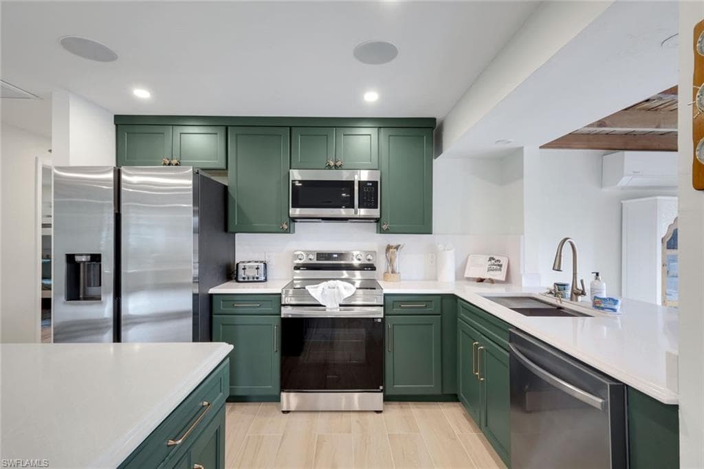 969 Fish Crow RD-29