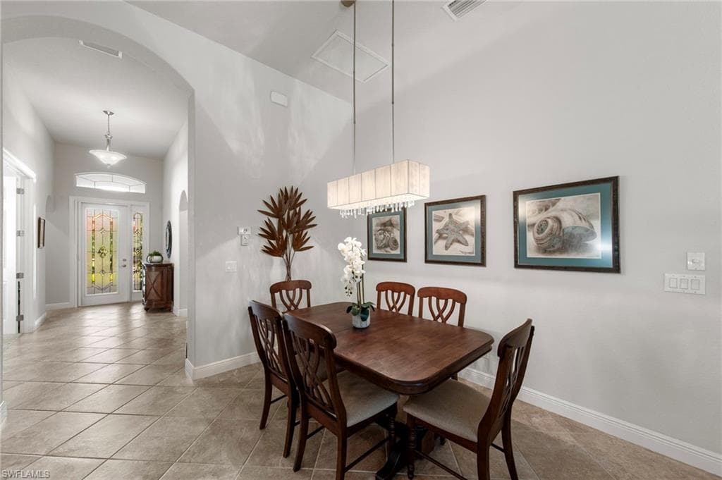 19702 Tesoro WAY-12
