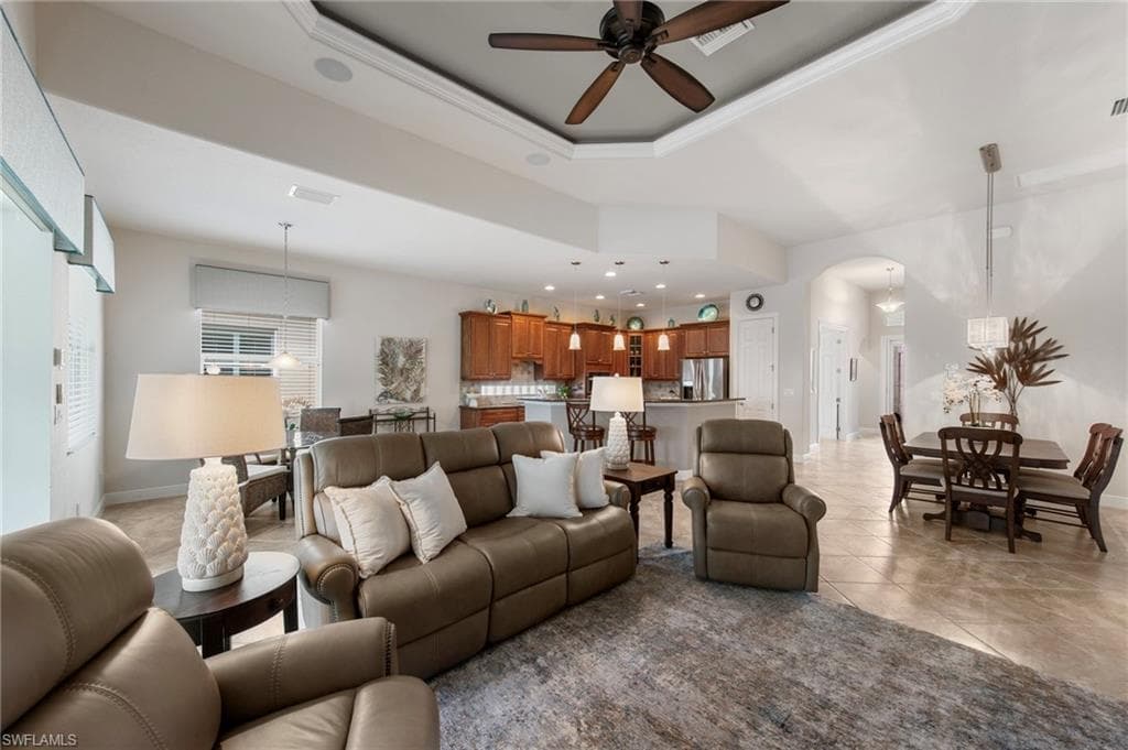 19702 Tesoro WAY-14