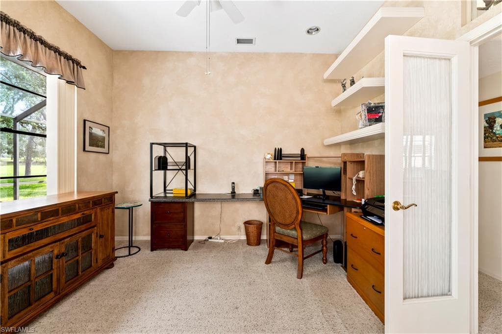 9029 Penelope DR-33