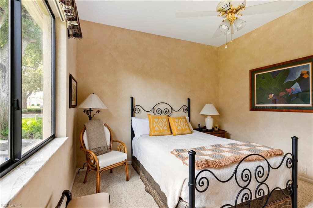 9029 Penelope DR-29