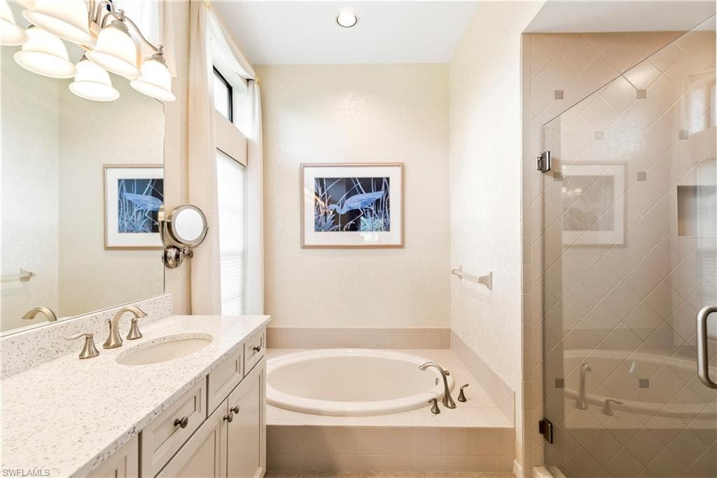 9029 Penelope DR-25