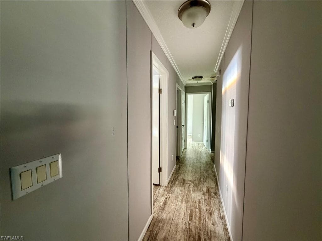 755 Ridgewood DR-9