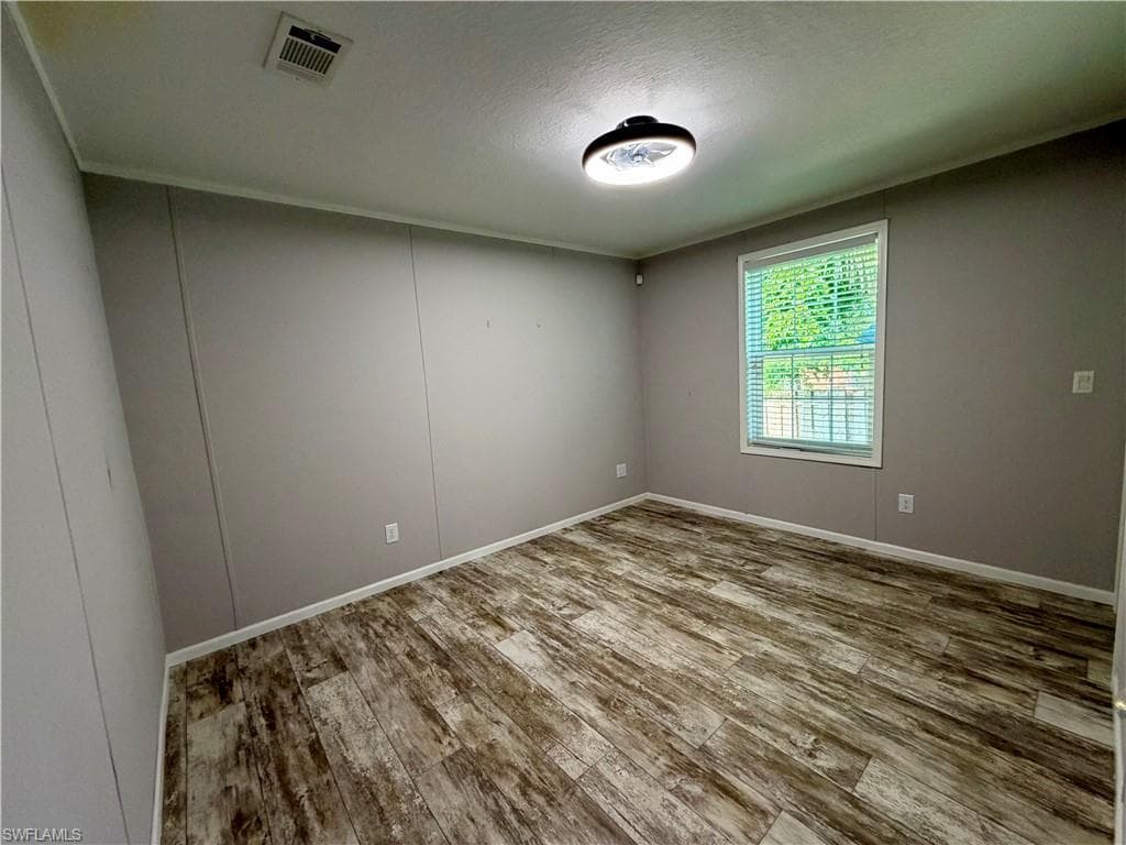 755 Ridgewood DR-10