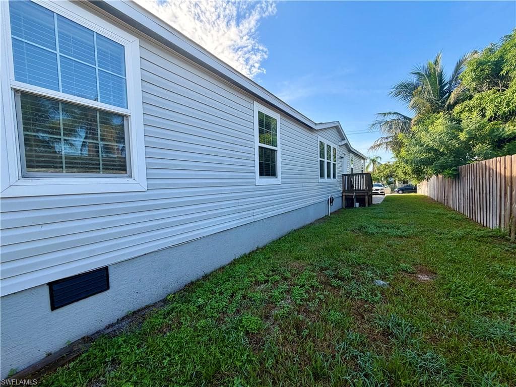 755 Ridgewood DR-21