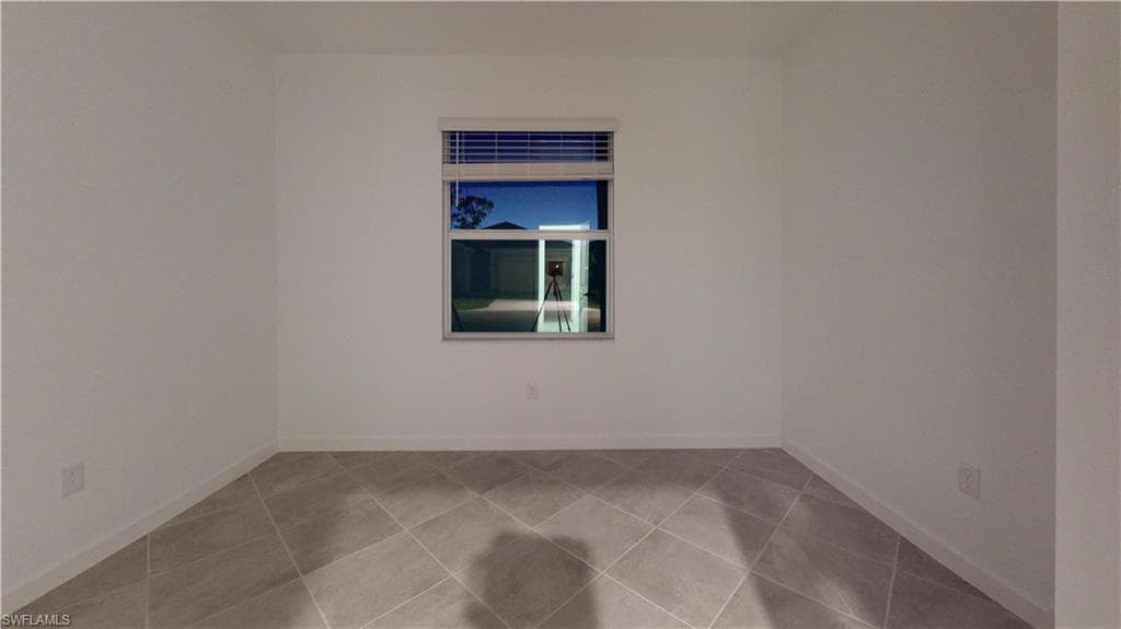 20506 Copperhead DR-13
