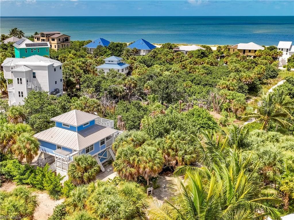 4561 Smugglers DR-1