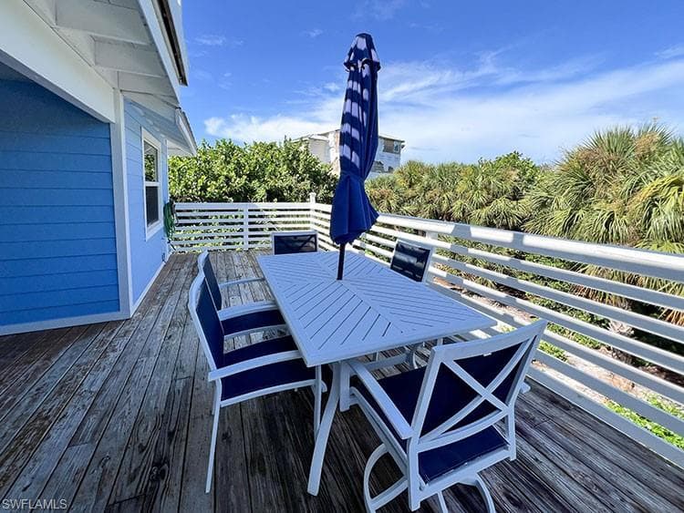 4561 Smugglers DR-15