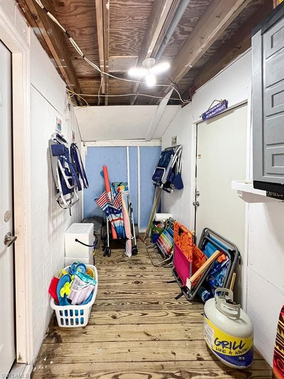 4561 Smugglers DR-35