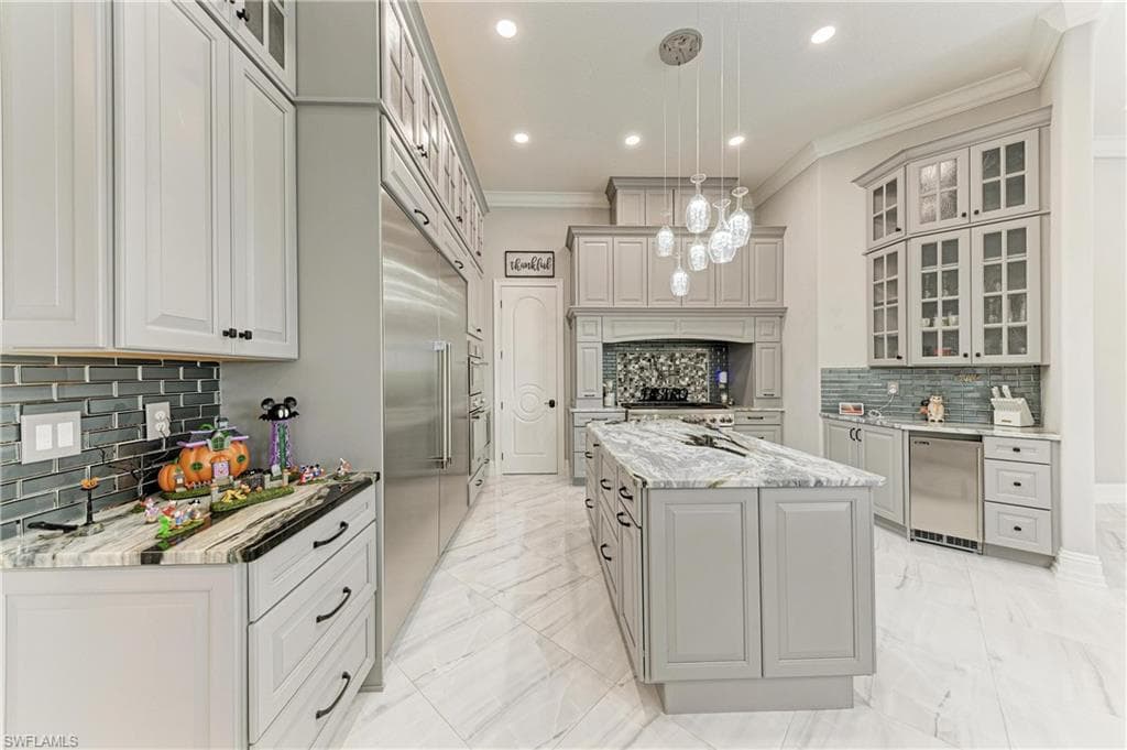 16488 Liggett CIR-20