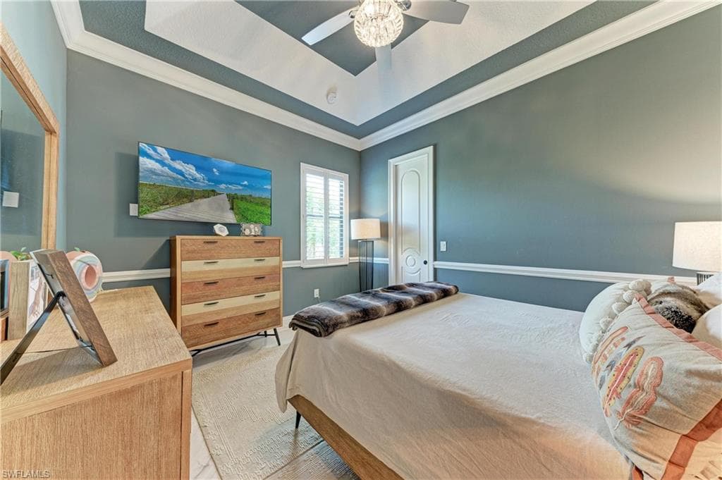 16488 Liggett CIR-44