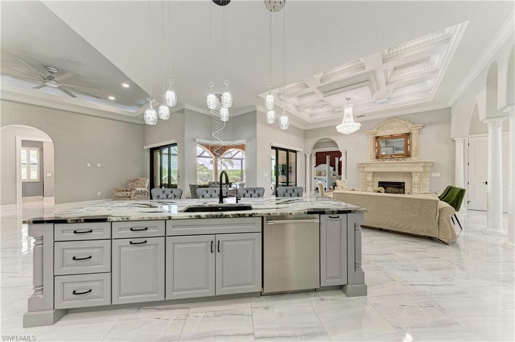 16488 Liggett CIR-25