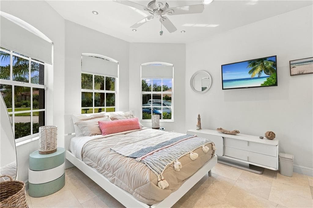 12590 Ivory Stone LOOP-21