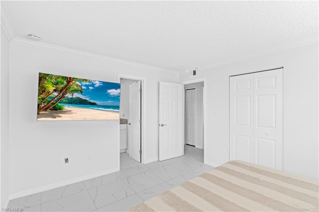 3225 E Riverside DR 34C-6