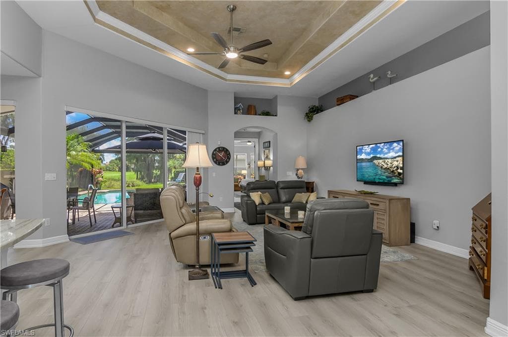 4904 Sedgewood LN-5