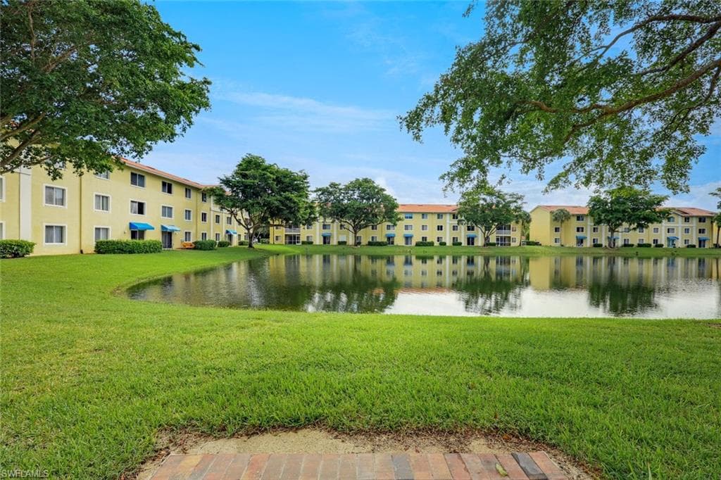 8298 Key Royal LN 415-22
