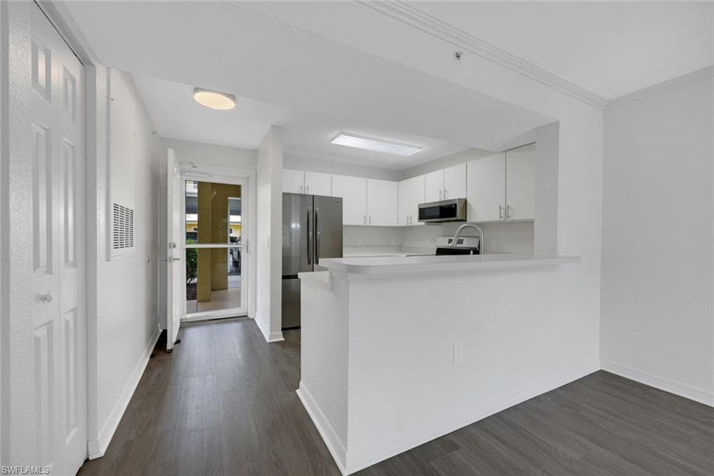 8298 Key Royal LN 415-10