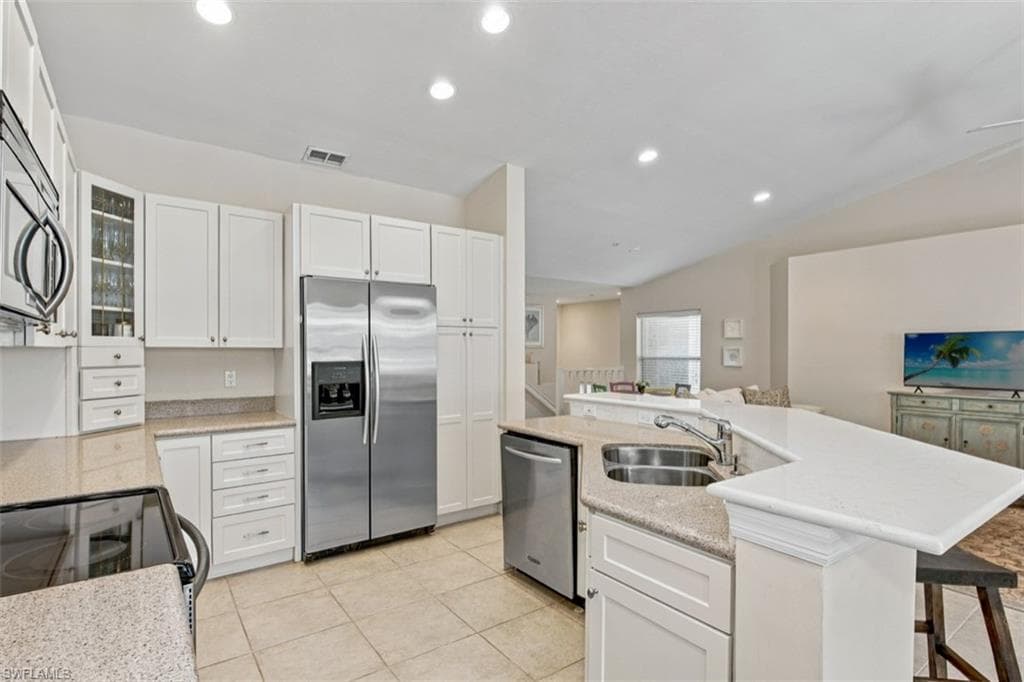 24833 Lakemont Cove LN 202-6