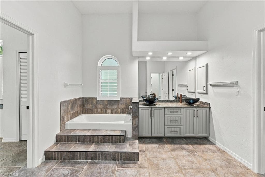3778 Hidden Acres CIR S-27
