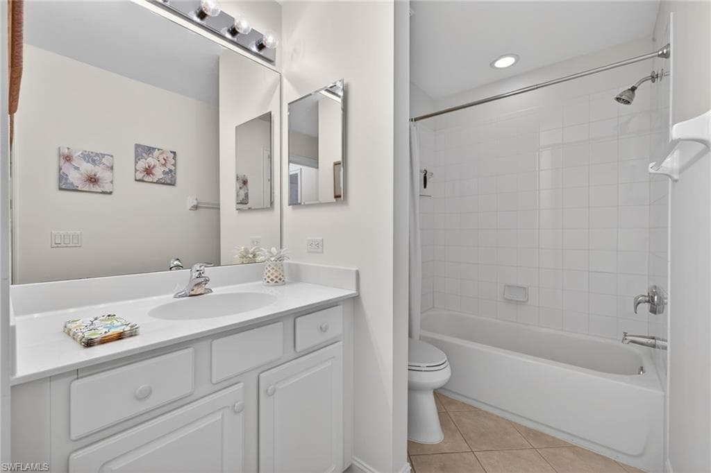 20944 Island Sound CIR 305-20