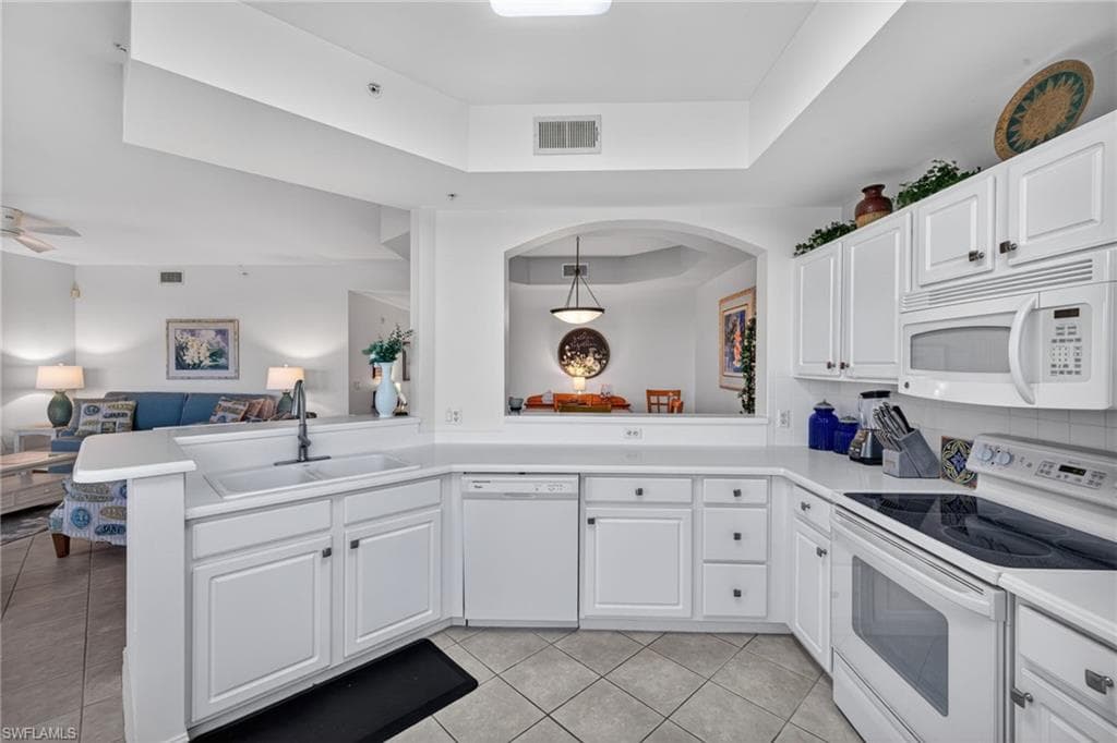 20944 Island Sound CIR 305-11